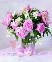 Без бренда «Нежный букетик с розами и настойка» в Калининграде